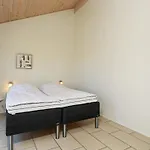4 Star In Ålbæk